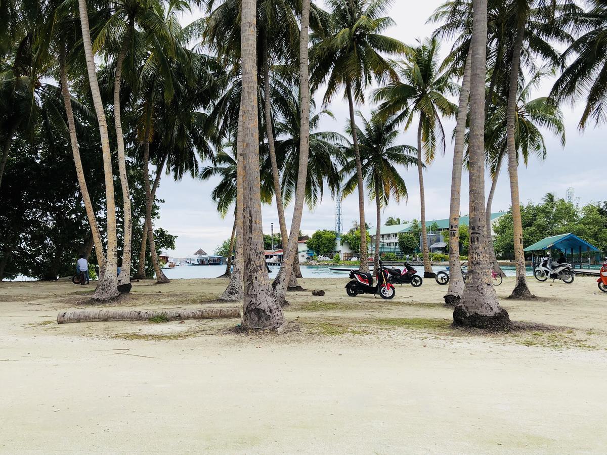 Sunset Holidays Huraa Exterior photo